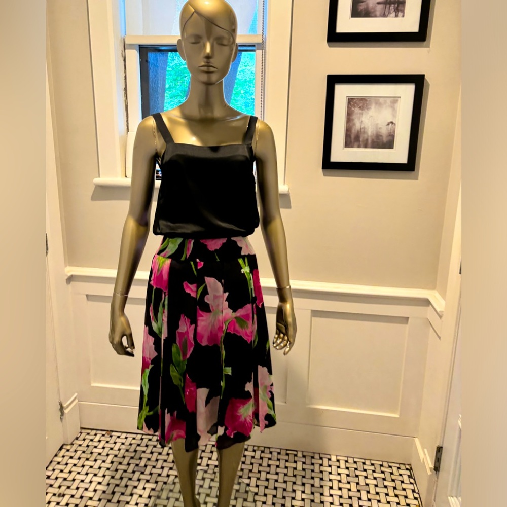 Carmen Marc Valvo 100% Silk Elegant Layered Flowy Black Top Floral Skirt 8 30”